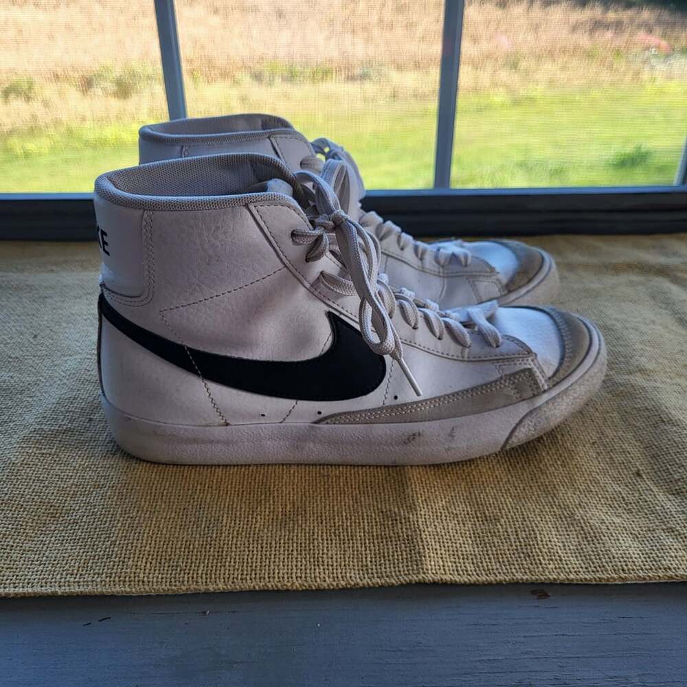 Nike Blazer Mid '77 White Black Leather Sneakers